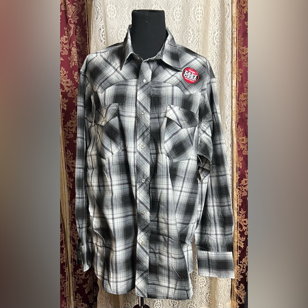 Wrangler men’s long sleeve western style shirt